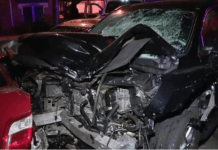 Cảnh sát: Tài xế bán khỏa thân tấn công thanh thiếu niên, làm bị thương một người đàn ông trước khi đâm chiếc xe bị đánh cắp ở Tây Philly