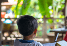 Bà mẹ Hà Nội chia sẻ: “Làm thêm bài tập mấy ngày Tết không khiến con tôi và con các bạn thành thiên tài”