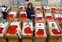 Tỷ lệ sinh ở Mỹ xuống mức thấp nhất trong 45 năm