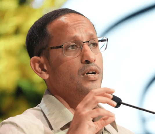 Nóng: Đồng sáng lập Gojek bị bắt tạm giam