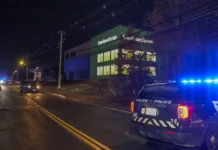 Các quan chức cho biết nghi phạm nổ súng tại Đại học Brown cũng có liên quan đến vụ nổ súng gây chết người nhằm vào một giáo sư của MIT.