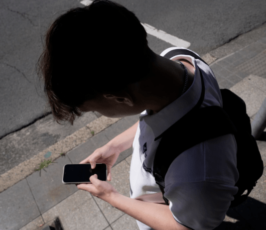 YouTube sắp khóa tài khoản của người dùng dưới 16 tuổi tại Úc