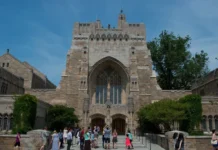 Đại học Yale sẽ miễn học phí cho các gia đình có thu nhập dưới 200.000 đô la mỗi năm.