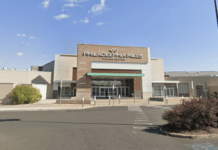 Trung tâm thương mại Franklin Mall sẽ mở cửa trở lại vào thứ Sáu, lần đầu tiên kể từ vụ hỏa hoạn cuối tuần trước.