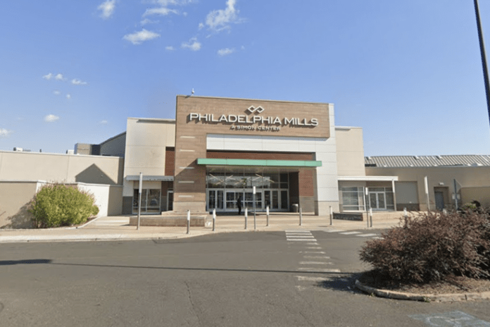 12425_Franklin_Mall_Two.original.2e16d0ba.fill-735x490