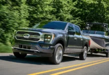 Ford triệu hồi hơn 4,3 triệu xe do lỗi phần mềm.