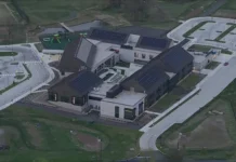 Người đàn ông ở Phoenixville bị buộc tội sau khi con của ông mang súng đã nạp đạn đến trường tiểu học.