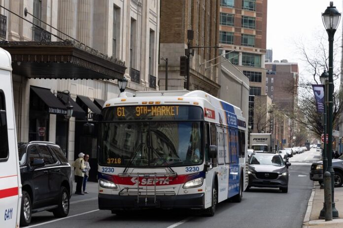 102326_SEPTA_Ridership.2e16d0ba.fill-735x490