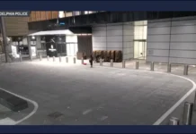 Những tên cướp đeo mặt nạ đã cướp tài sản của nhiều nạn nhân trên khắp Philadelphia.